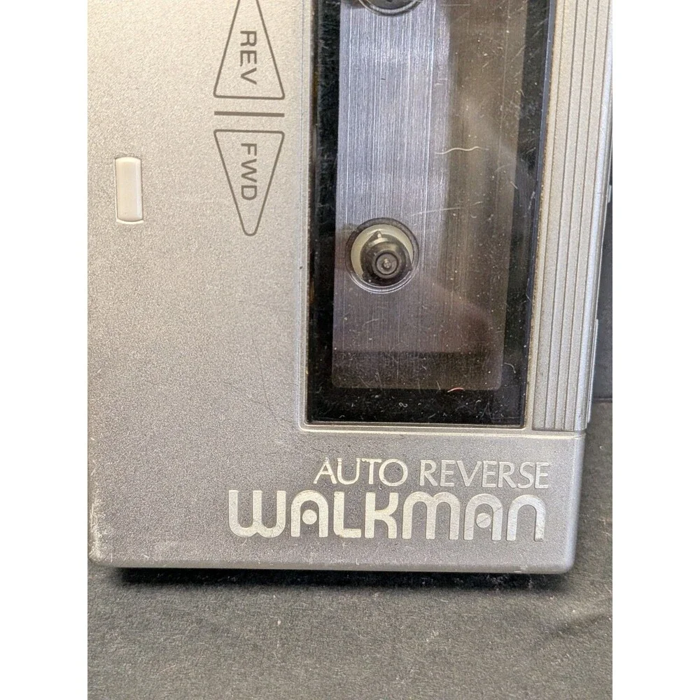Sony Walkman WM-7 Auto Reverse Portable Stereo Cassette Player Silver **UNTESTED